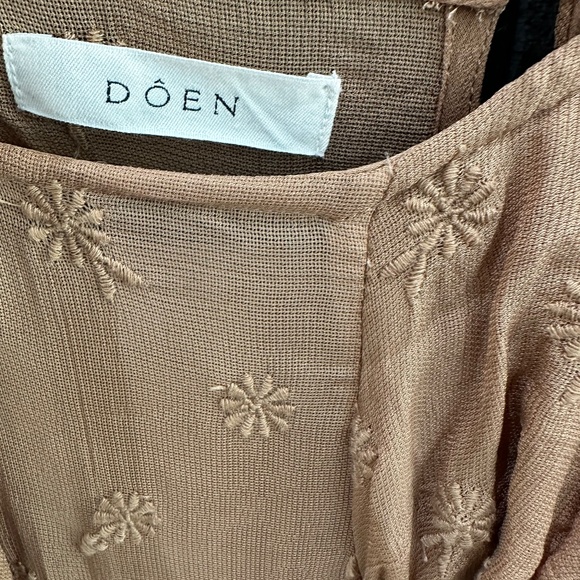 Doen Flora Embroidered Ruffle Maxi Dress Adobe Size XS - Picture 5 of 15